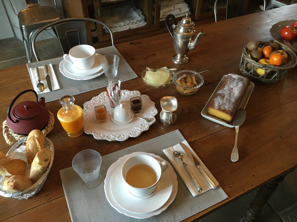 Les Volets Bleus Bed & Breakfast Arcangues Ngoại thất bức ảnh