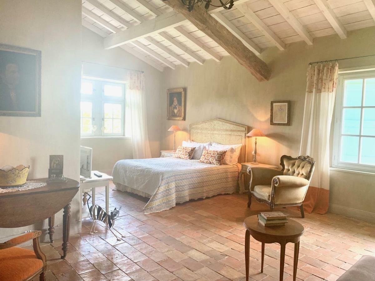 Les Volets Bleus Bed & Breakfast Arcangues Ngoại thất bức ảnh