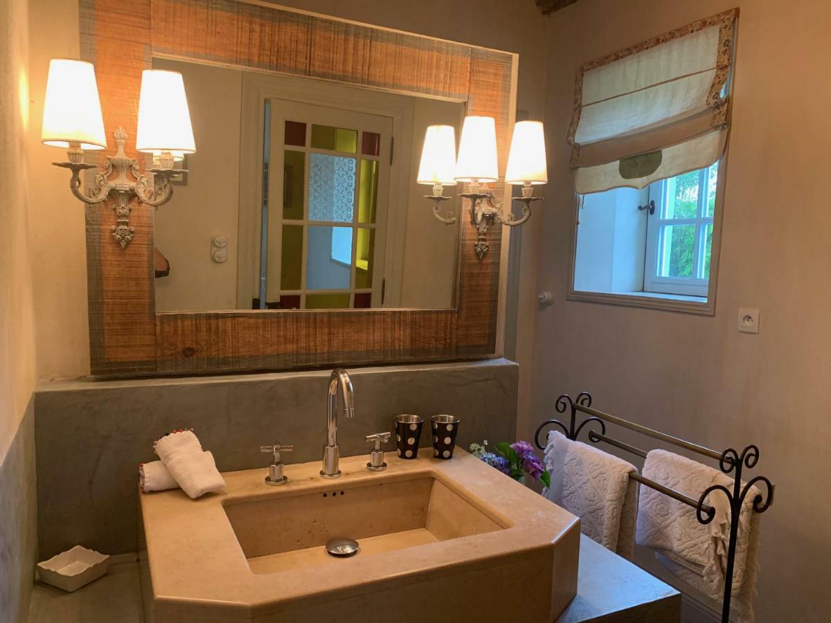 Les Volets Bleus Bed & Breakfast Arcangues Ngoại thất bức ảnh